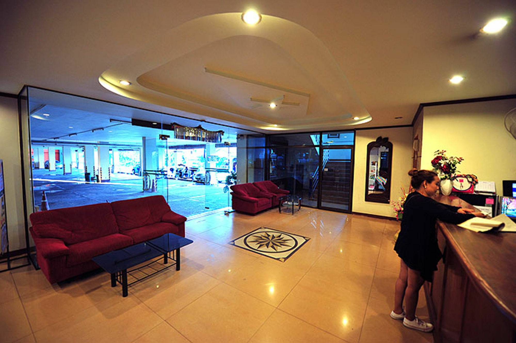 Bp Grand Hotel Чиангмай Экстерьер фото